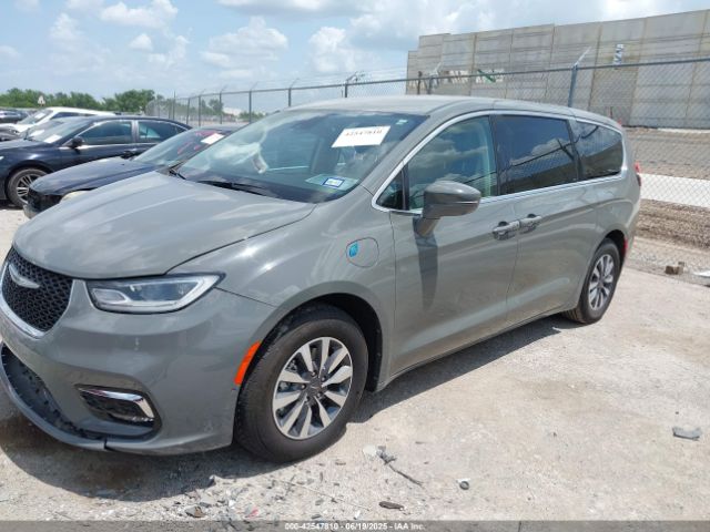 2022 CHRYSLER PACIFICA HYBRID 2C4RC1L73NR121437 Photo 1