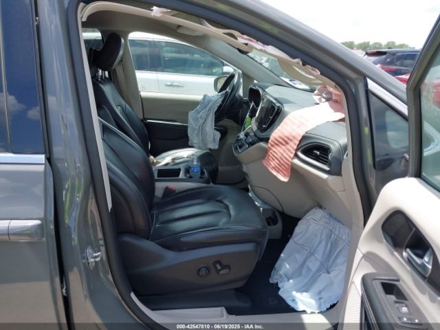 2022 CHRYSLER PACIFICA HYBRID 2C4RC1L73NR121437 Photo 4