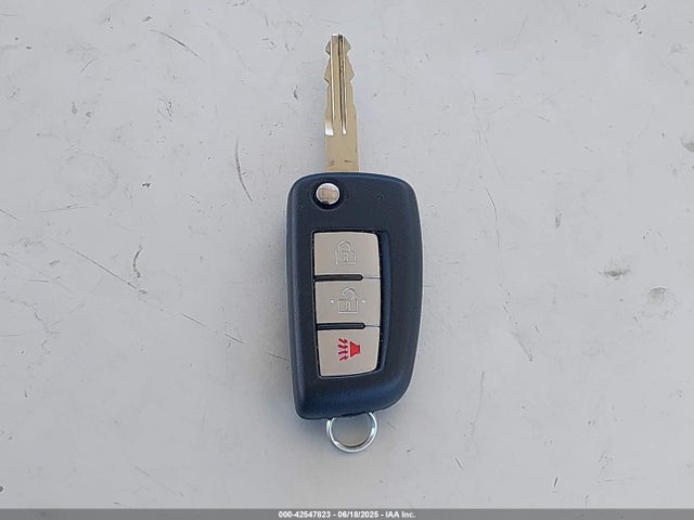 JN1BJ1CP2HW010433 Nissan 2017