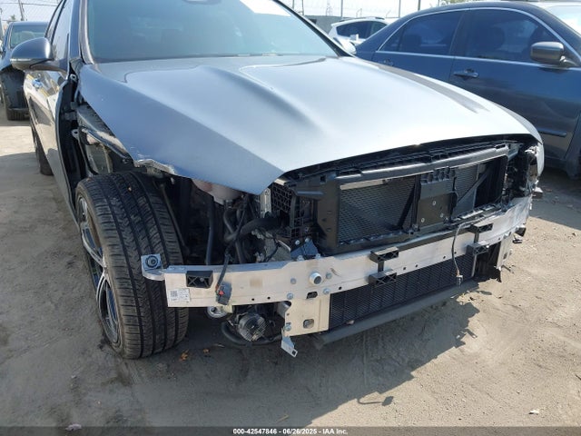 W1KAF4GB3PR154019 Mercedes-Benz m254