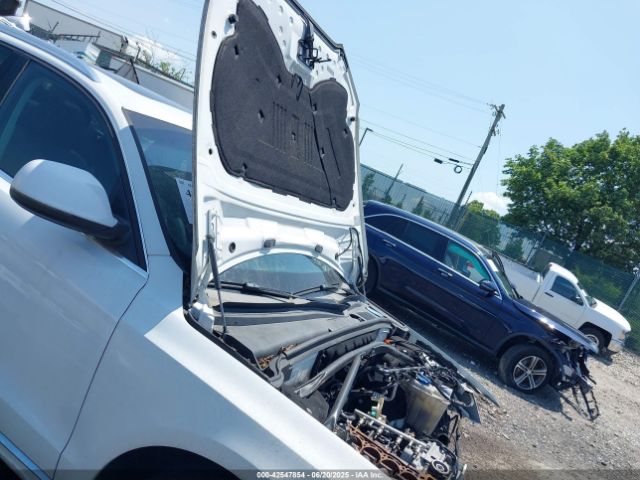 WA1LFAFP2EA116642 Audi Q5