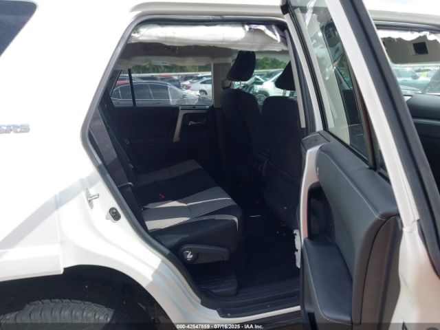2023 TOYOTA 4RUNNER JTEEU5JRXP5281950 Photo 7
