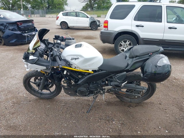 Kawasaki Ninja 400 2023 JKAEXKH12PDAK4813 Image 13