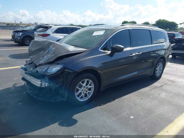 2020 CHRYSLER VOYAGER 2C4RC1DG6LR195933 Photo 1