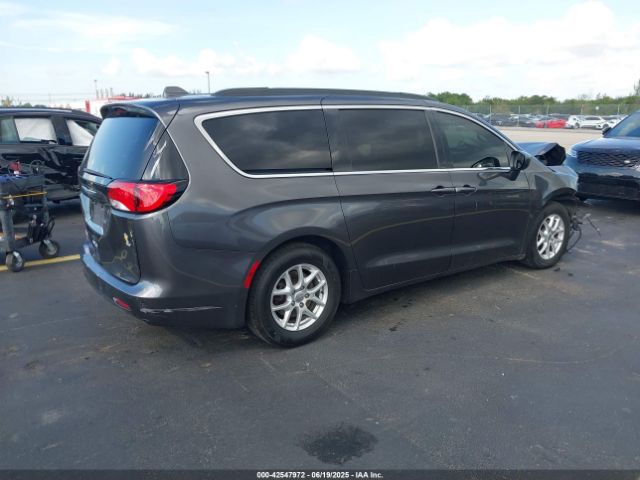 2020 CHRYSLER VOYAGER 2C4RC1DG6LR195933 Photo 3
