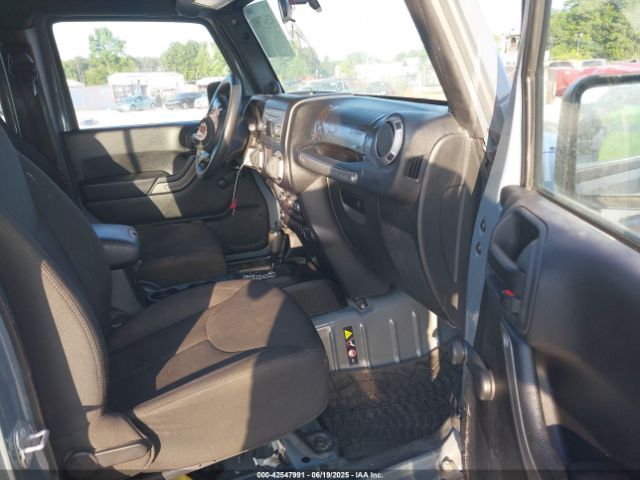 2014 JEEP WRANGLER UNLIMITED 1C4BJWDG5EL327225 Photo 4