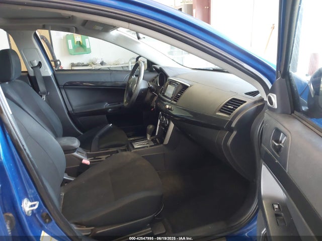 2017 MITSUBISHI LANCER JA32U2FU0HU004653 Photo 4