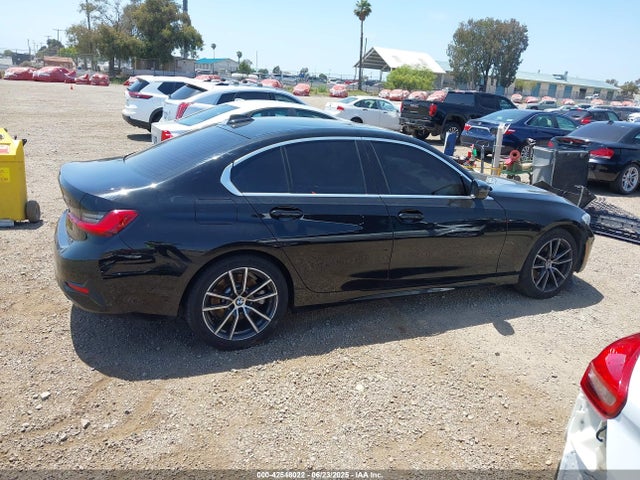 3MW5R7J01M8C05130 BMW 330I