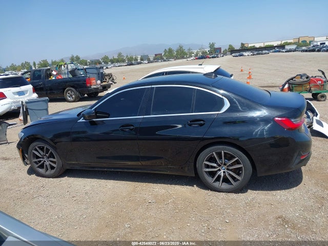 3MW5R7J01M8C05130 BMW 330I