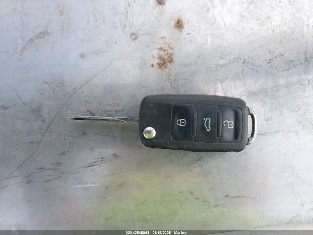 3VWD17AJ4EM266170 Volkswagen 2014