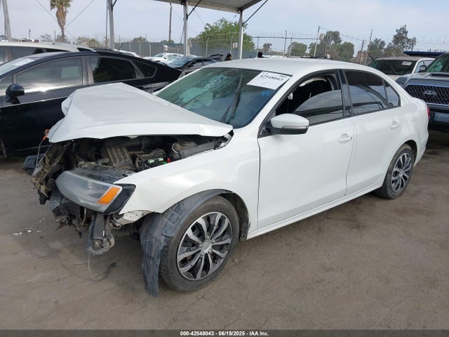 3VWD17AJ4EM266170 Volkswagen 2014
