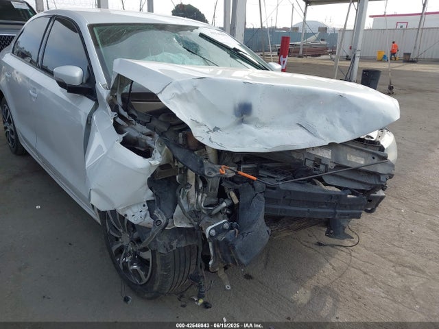 3VWD17AJ4EM266170 Volkswagen 2014