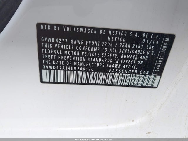 3VWD17AJ4EM266170 Volkswagen 2014