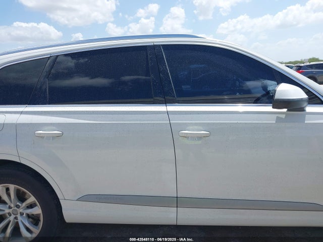Audi Q7 2017 WA1LAAF77HD017641 Image 13
