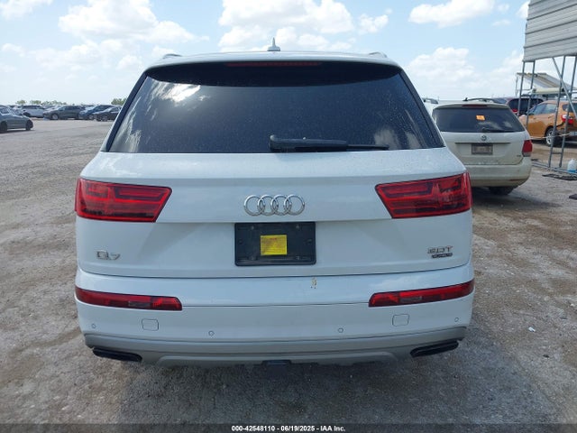 Audi Q7 2017 WA1LAAF77HD017641 Image 16