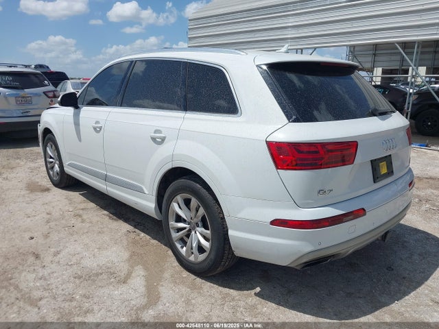 2017 AUDI Q7 WA1LAAF77HD017641 Photo 2