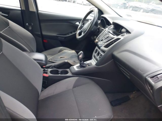 1FADP3F23EL307360 Ford FOCUS SE