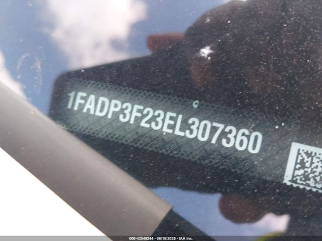 1FADP3F23EL307360 Ford FOCUS SE