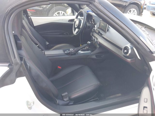 2017 MAZDA MX-5 MIATA JM1NDAD72H0120885 Photo 4