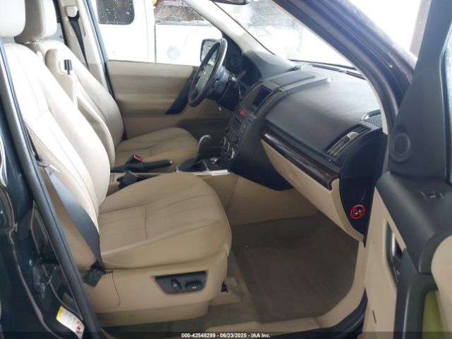 2012 LAND ROVER LR2 SALFR2BN4CH300840 Photo 4