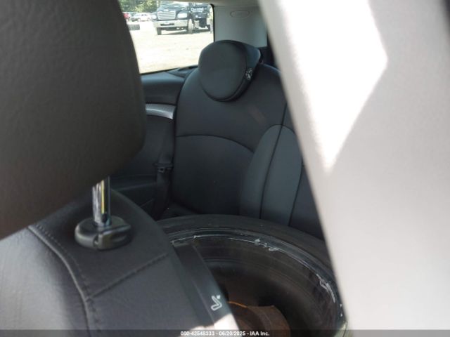 2010 MINI COOPER S CLUBMAN WMWMM3C59ATP76350 Photo 7
