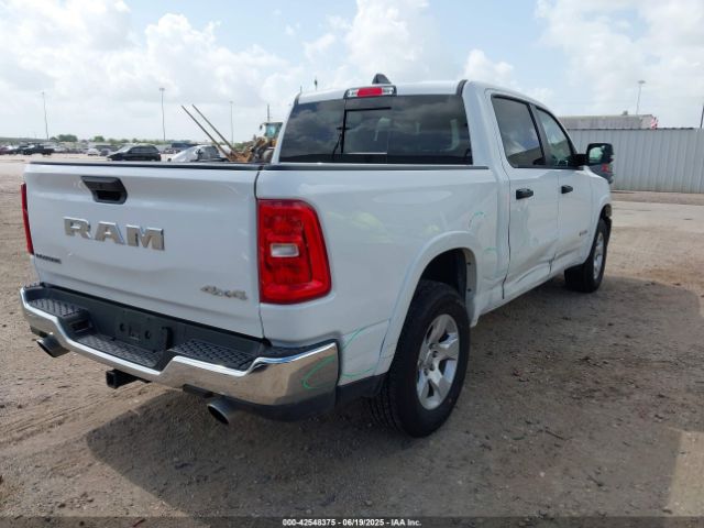 2025 RAM 1500 1C6SRFFP6SN563041 Photo 3