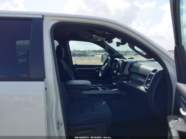 2025 RAM 1500 1C6SRFFP6SN563041 Photo 4