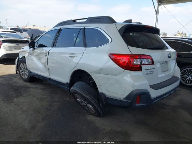 2019 SUBARU OUTBACK 4S4BSAFC9K3332753 Photo 2