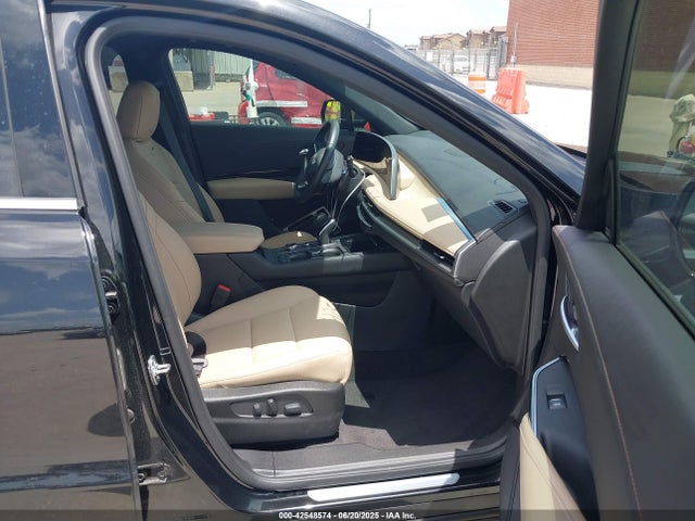 2024 CADILLAC XT4 1GYAZAR42RF226132 Photo 4