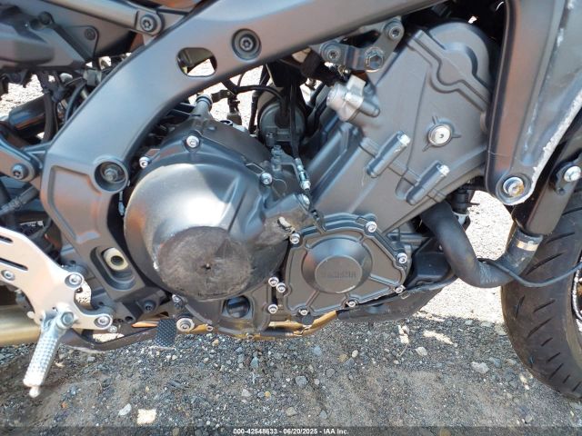 2021 YAMAHA MT09 JYARN71E6MA001239 Photo 7