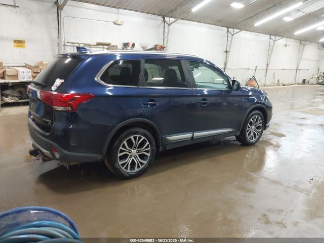 2018 MITSUBISHI OUTLANDER JA4AZ3A37JZ017700 Photo 3
