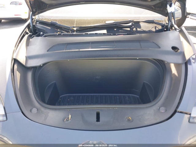 2022 TESLA MODEL Y 7SAYGDEE5NF557900 Photo 9