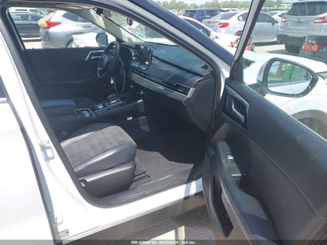 2022 MITSUBISHI OUTLANDER JA4J3UA89NZ088972 Photo 4