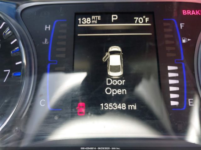 1C3CCCAB5GN161113 Chrysler 2016