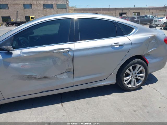 1C3CCCAB5GN161113 Chrysler 2016