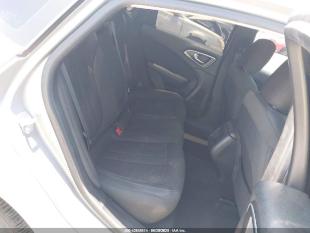 1C3CCCAB5GN161113 Chrysler 2016