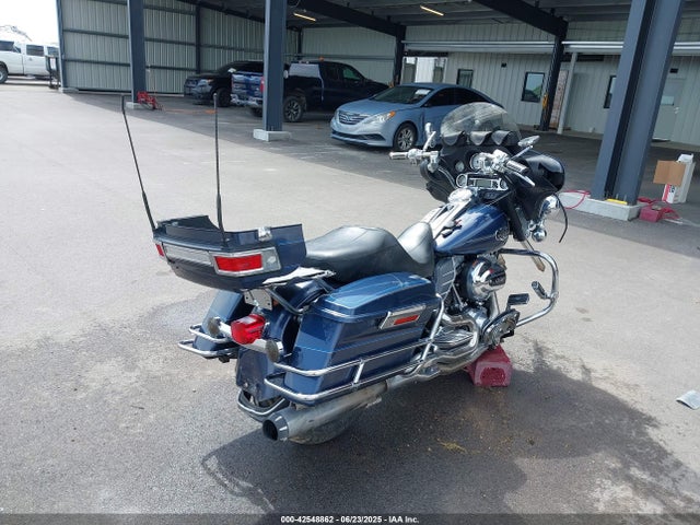 2009 HARLEY-DAVIDSON FLHTCU 1HD1FC4109Y636907 Photo 3