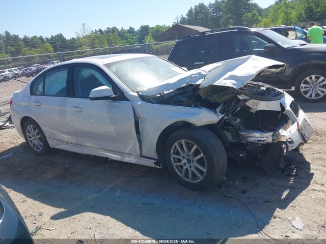 WBA8E5G59GNT94515 BMW 320i