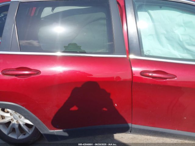 1C4PJLDB8GW160935 Jeep Cherokee