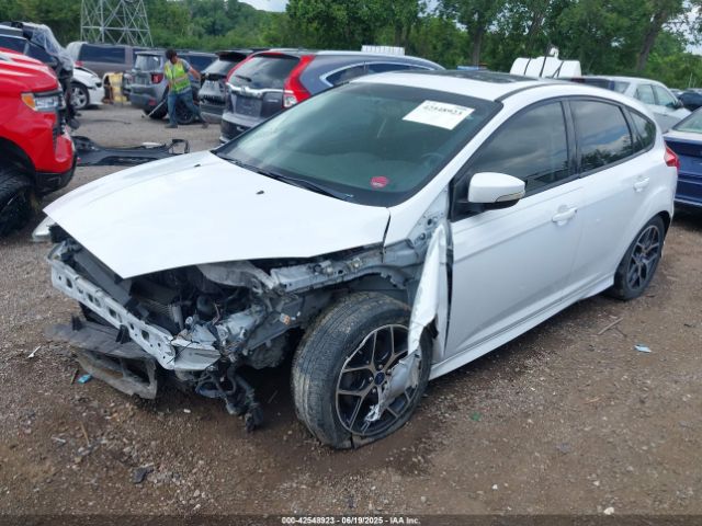 2015 FORD FOCUS 1FADP3K22FL378590 Photo 1