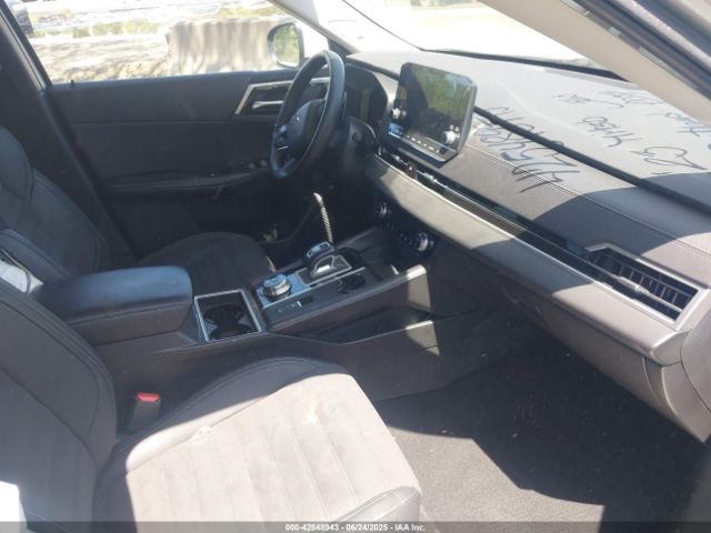 2023 MITSUBISHI OUTLANDER JA4J4UA80PZ056332 Photo 4