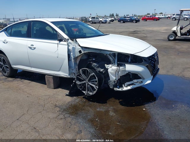 1N4BL4CV1PN330702 Nissan 2023