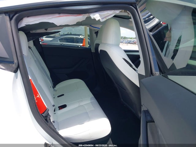 2025 TESLA MODEL Y 7SAYGDED4SA350415 Photo 7