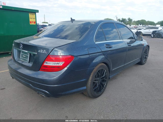 WDDGF8AB8EA956619 Mercedes-Benz 2014