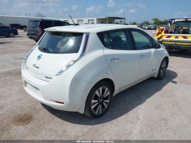 1N4BZ0CPXGC306709 Nissan 2016