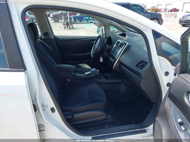 1N4BZ0CPXGC306709 Nissan 2016