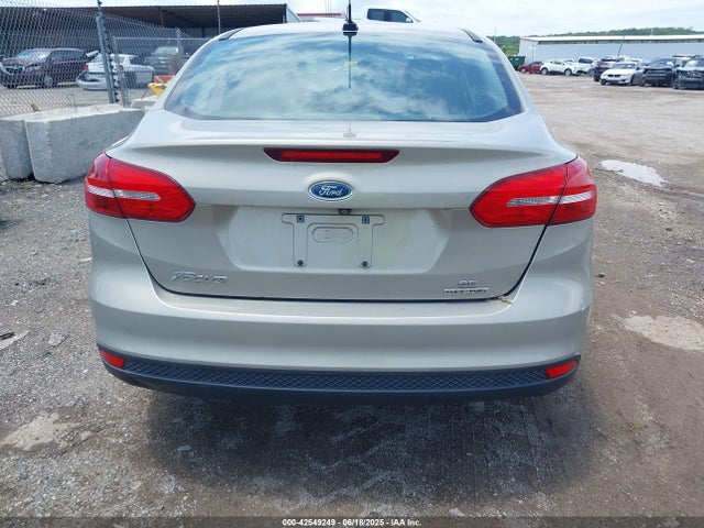 Ford 2016 2016 1FADP3F24GL365819 Image 16