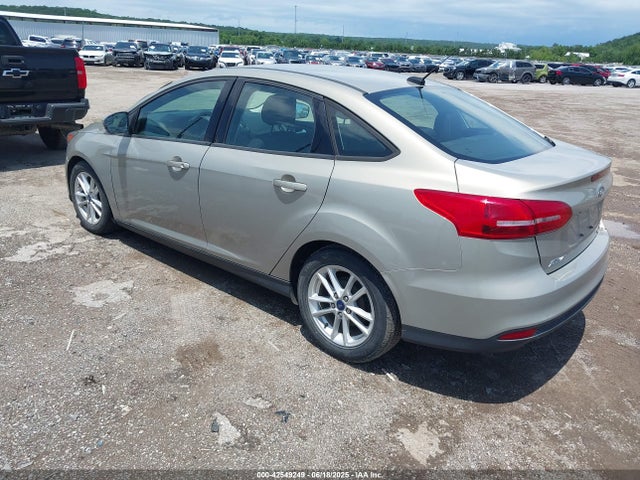 Ford 2016 2016 1FADP3F24GL365819 Image 3