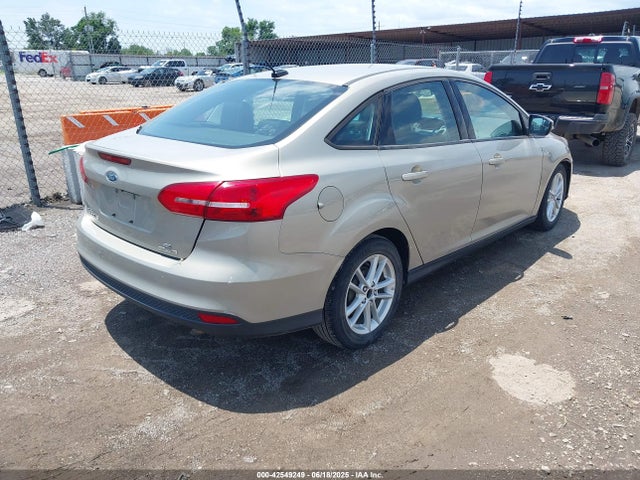 Ford 2016 2016 1FADP3F24GL365819 Image 4