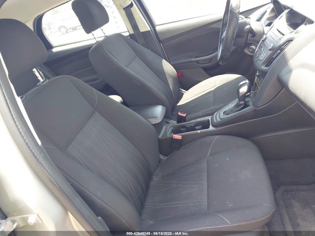 Ford 2016 2016 1FADP3F24GL365819 Image 5